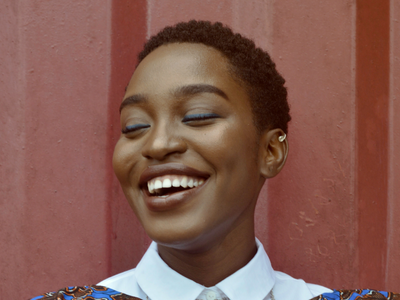 7 Ways to Feel Confident in Your Own Skin, As Told by Experts