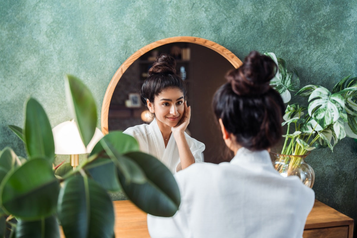 should i put anything on my skin before red light therapy